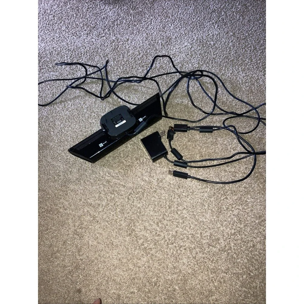 Microsoft Kinect Sensor for XBox 360 - UNTESTED